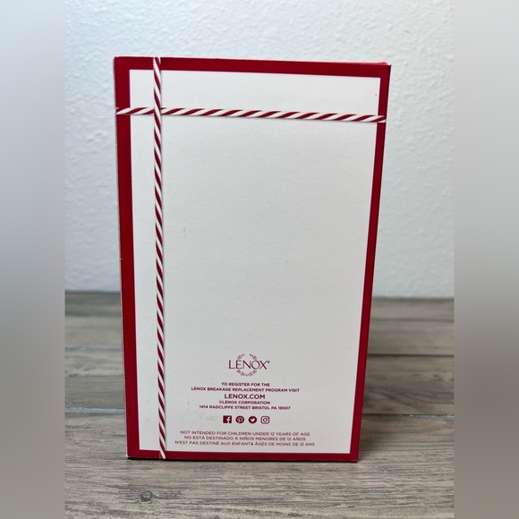 Lenox 2019 Snowman Figurine Annual Christmas Ornament Shoveling Frosty Snow - Picture 8 of 8